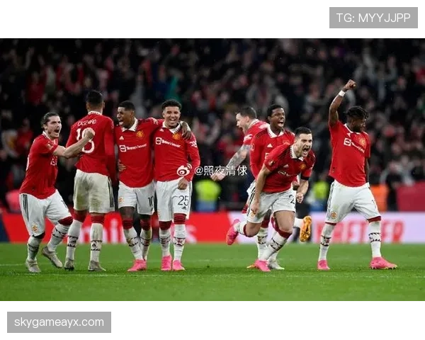 曼联赛季初防守稳固，状态回暖引关注