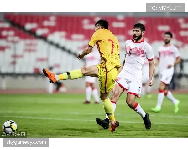 领先优势如何重塑比赛节奏：足球赛场上的心理博弈与胜机把握