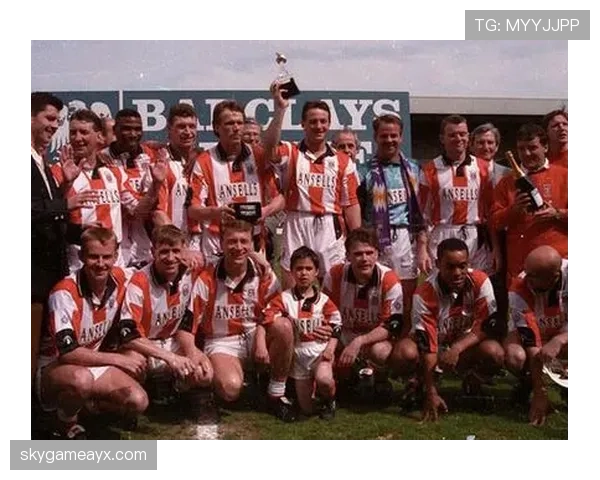 斯托克城球迷抗议事件引发关注，俱乐部回应近期表现与管理问题